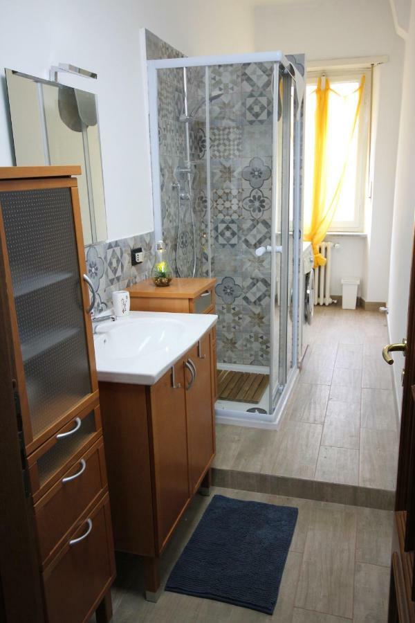 トリノA Casa Di Isottaアパートメント エクステリア 写真